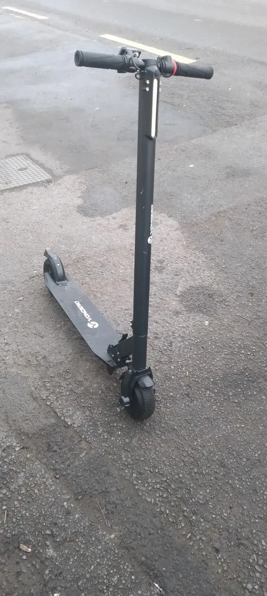 3 electric scooter read add priced no offers - Image 1