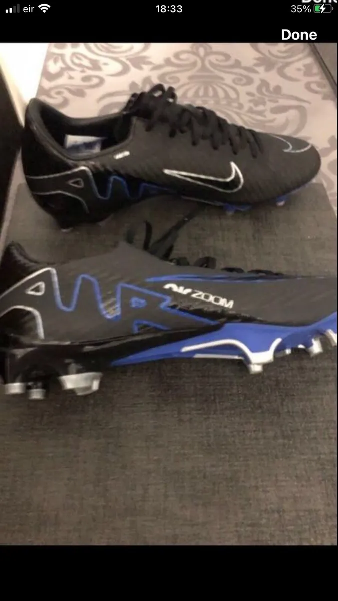 Mens / boy football boots size 6 €30 - Image 2