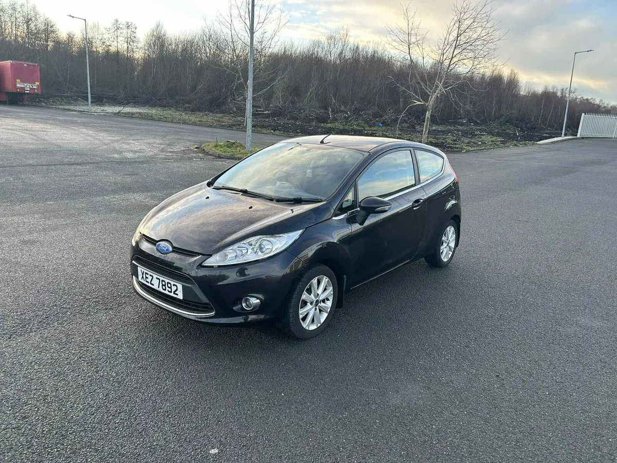 Ford fiesta - Image 2