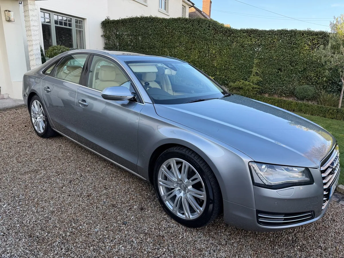 Audi A8 4.2 TDI - Image 1
