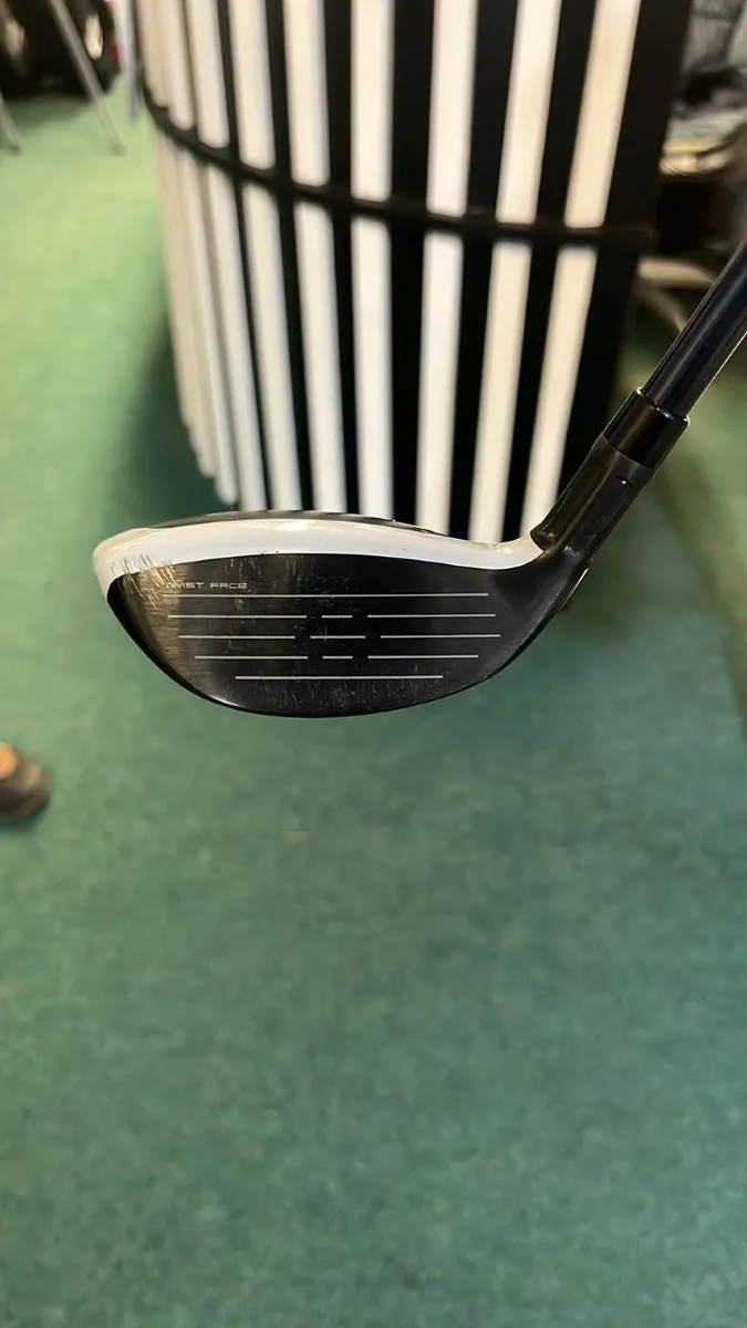 Taylormade Sim2 5 Hybrid Regular Only €129 - Image 4