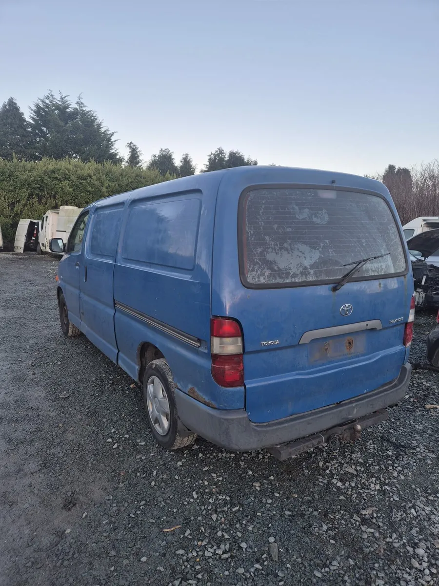 Toyota Hiace - Breaking only - Image 2