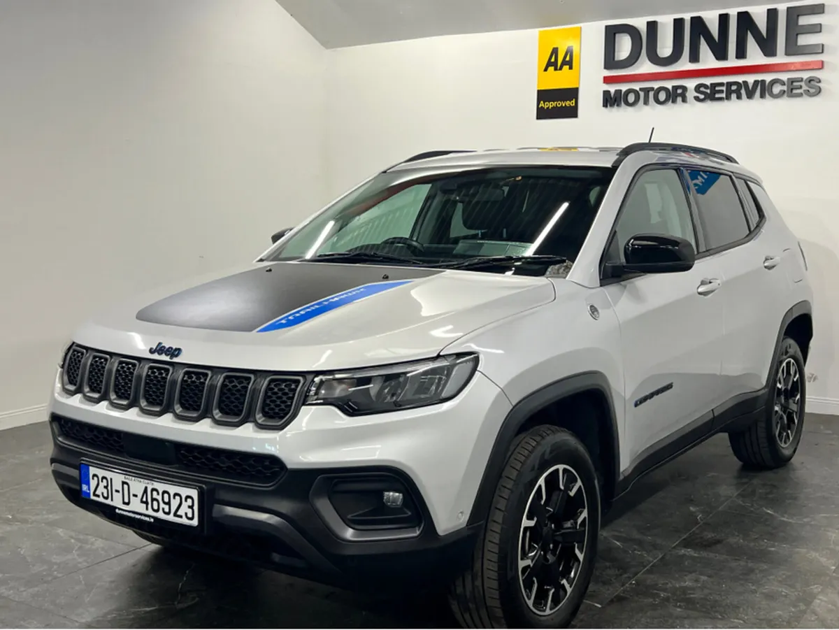 Jeep Compass **TRAILHAWK**LEATHER TRIMMED HEATED S - Image 4