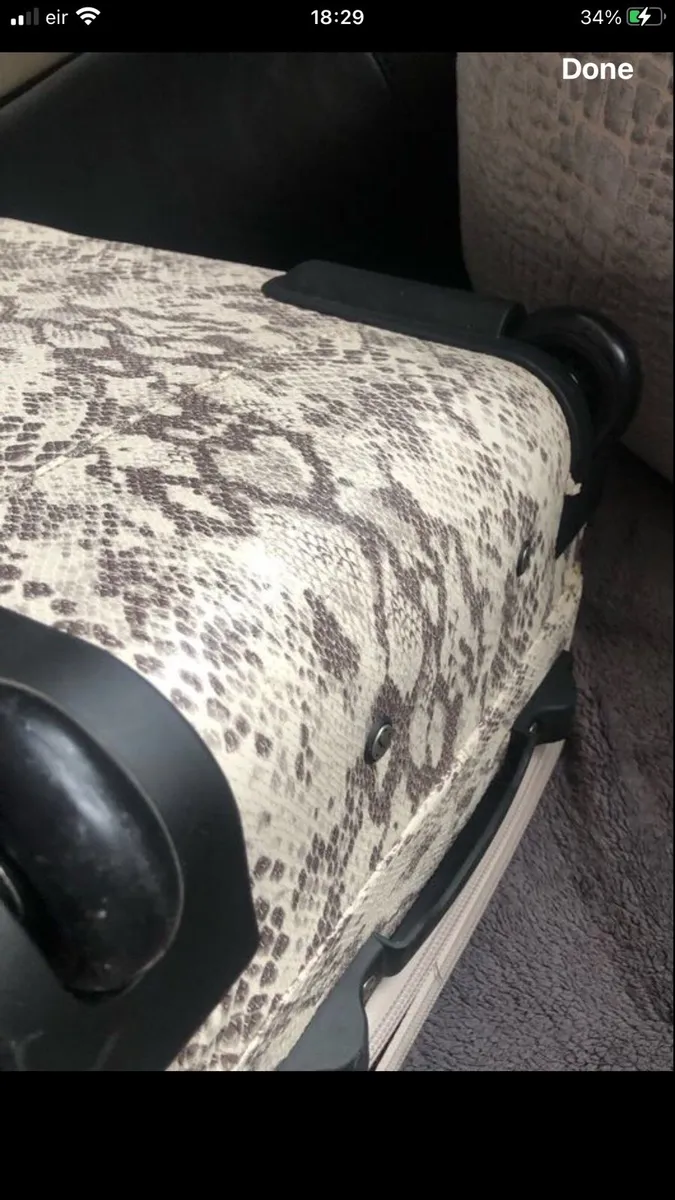 New small case €30 - Image 2