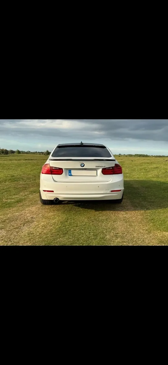 BMW 3-Series 2012 - Image 2