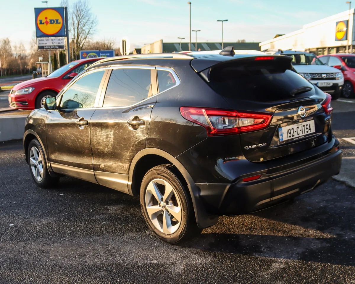2019 Nissan Qashqai 1.5Diesel AUTOMATIC - Image 3