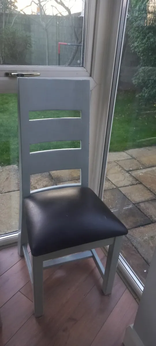 Dinning room chairs - Image 1