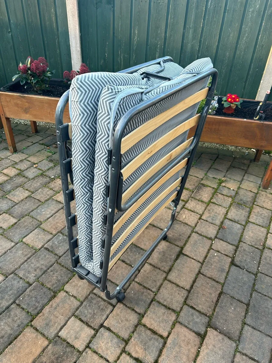 Folding beds - Image 1