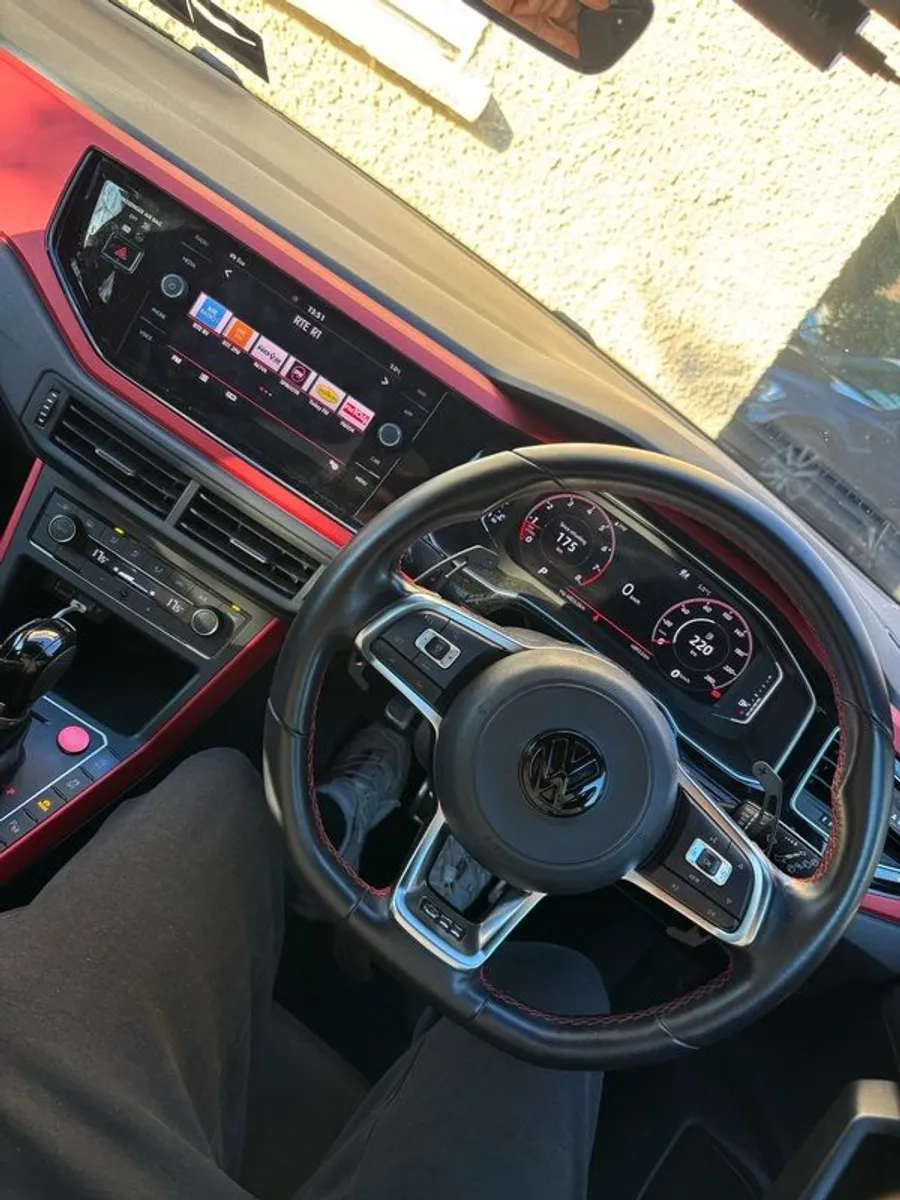 Volkswagen Polo GTI 2.0 2019 48,000km - Image 4