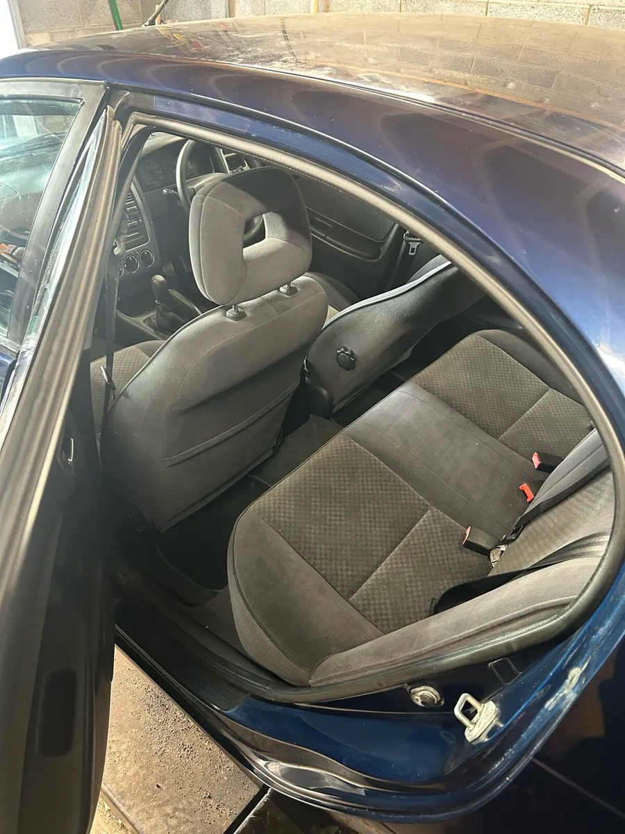 Toyota avensis 2.0 d4d - Image 2