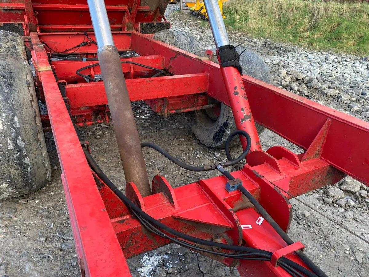 REDROCK 16' x 8' SILAGE TRAILER : 11017599 - Image 4