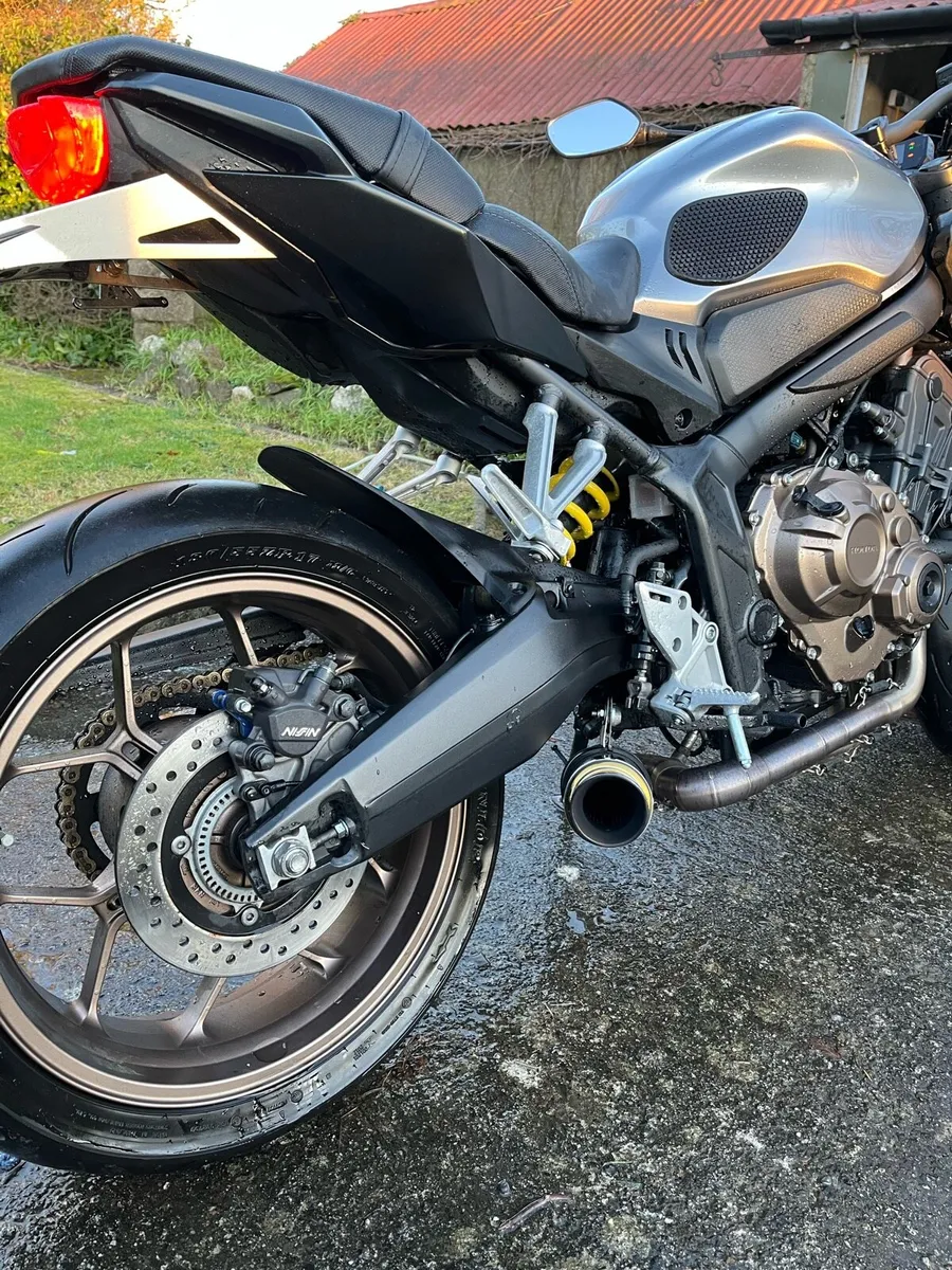2022 Honda cb650r neo sport cafe - Image 2