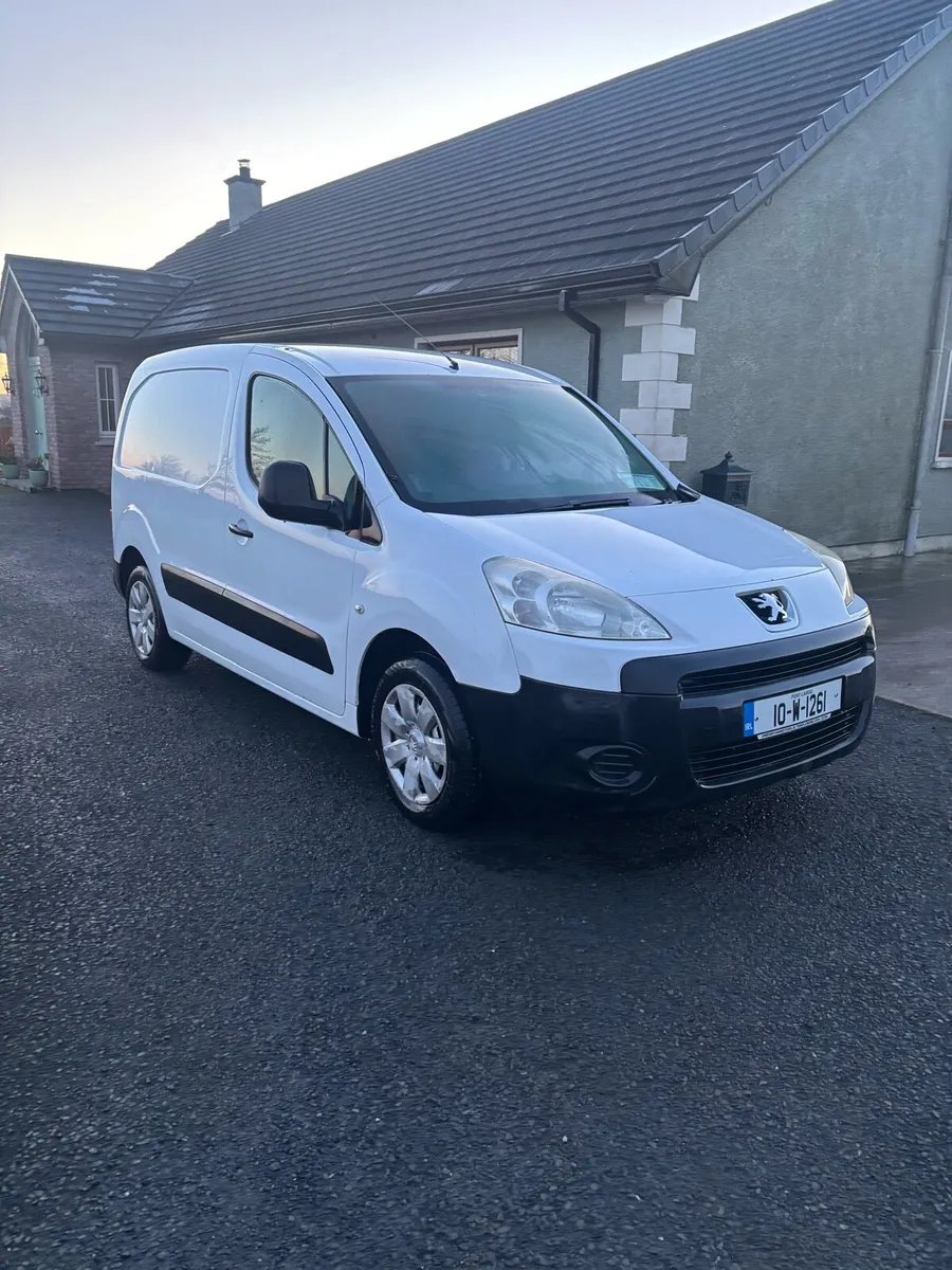 2010 Peugeot partner southern van (berlingo) - Image 2