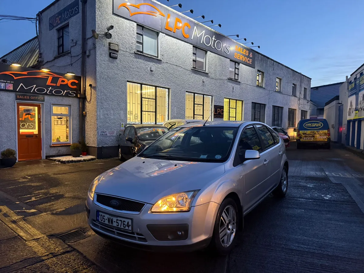 Ford Focus 2005 Automatic - Image 3