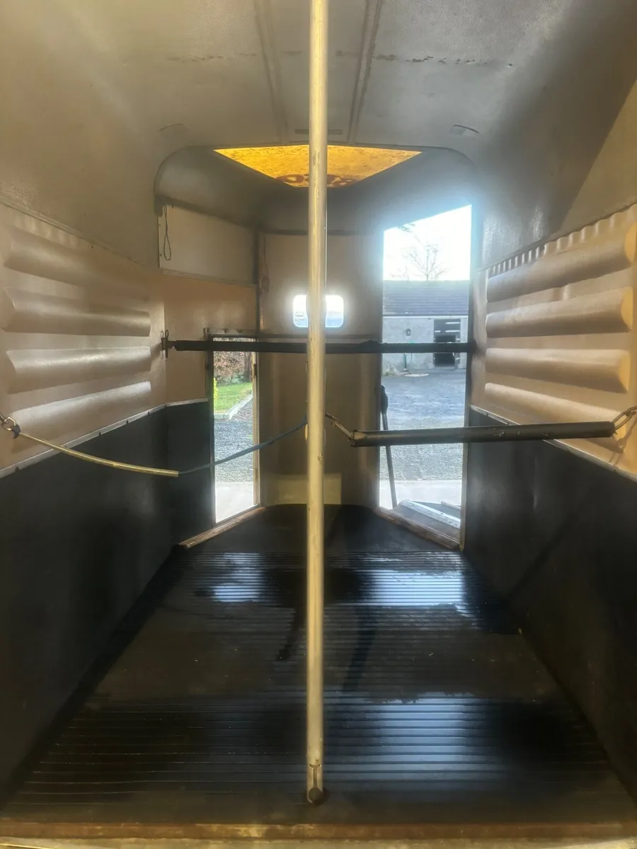 Ivor Williams 505  Horse Box - Image 4