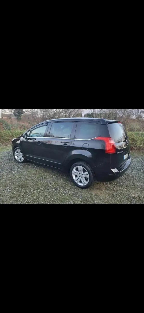 Peugeot 5008 2011 - Image 3