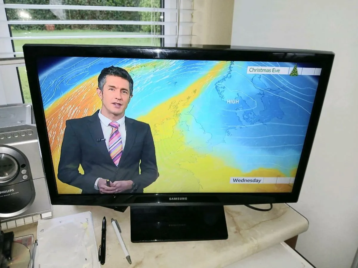 Samsung 24 inch hdmi Saorview tv. - Image 4