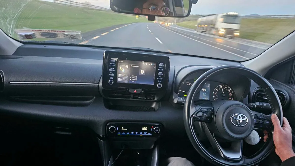 2021 Toyato Yaris - Image 3