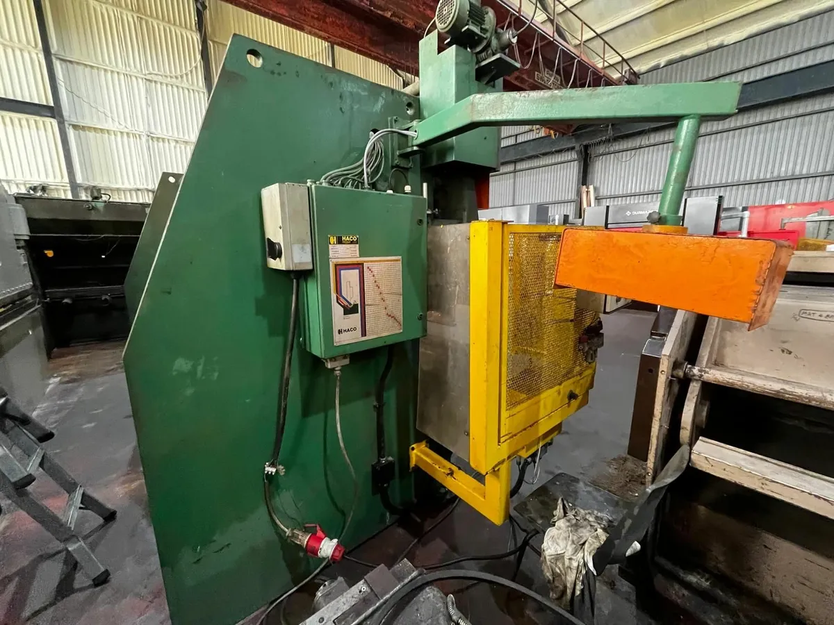Haco 100 ton x 3Mtr Press Brake - Image 4