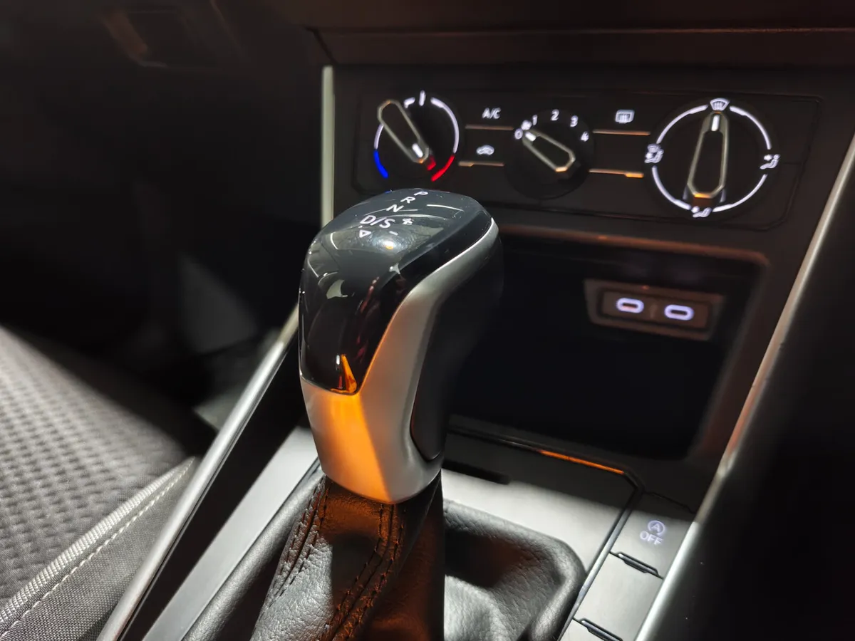 Volkswagen Taigo 2022 1.0 AUTOMATIC LIFE SPEC EXTR - Image 3