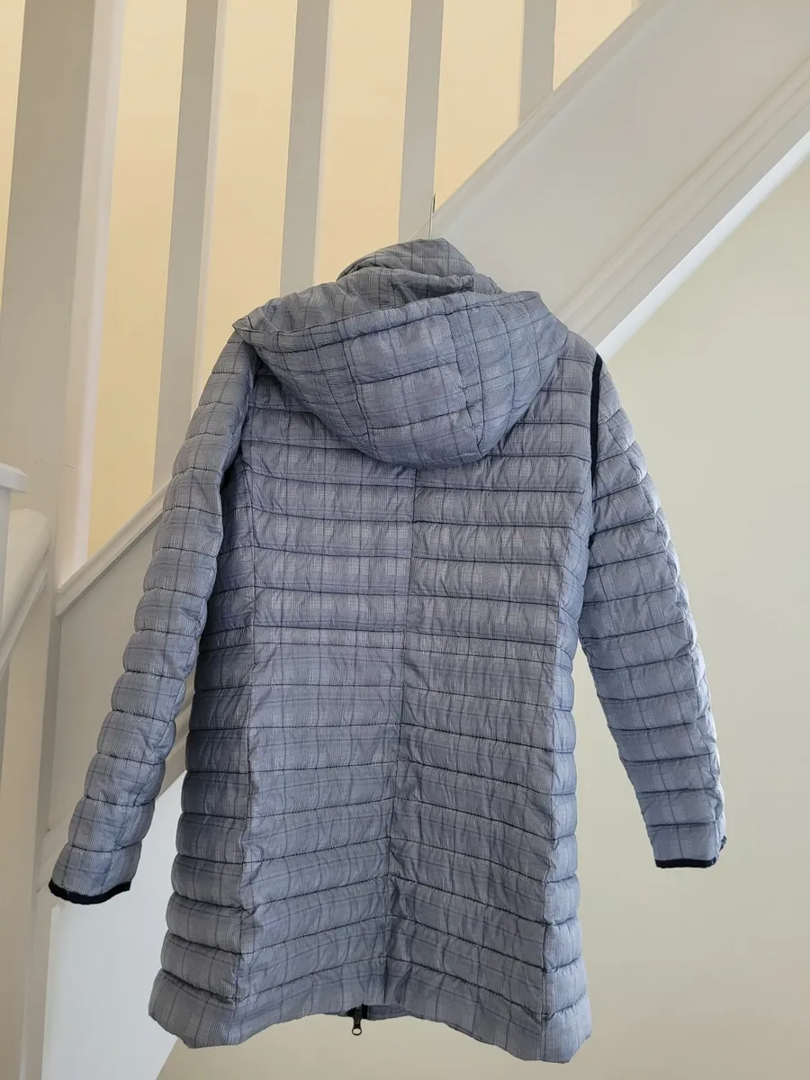 Womens Coat Size 14 - Image 2