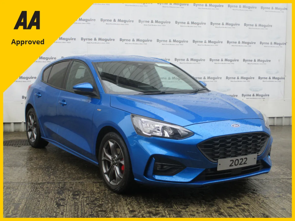 Ford Focus ST-LINE 1.0 PETROL   TOP OF THE RANGE M - Image 3