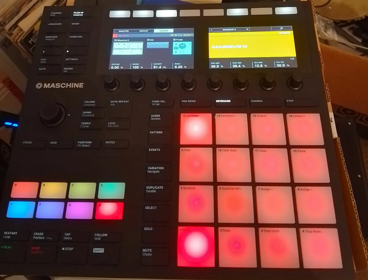 Maschine MK3 + Komplete Ultimate 15 Bundle €750 - Image 1
