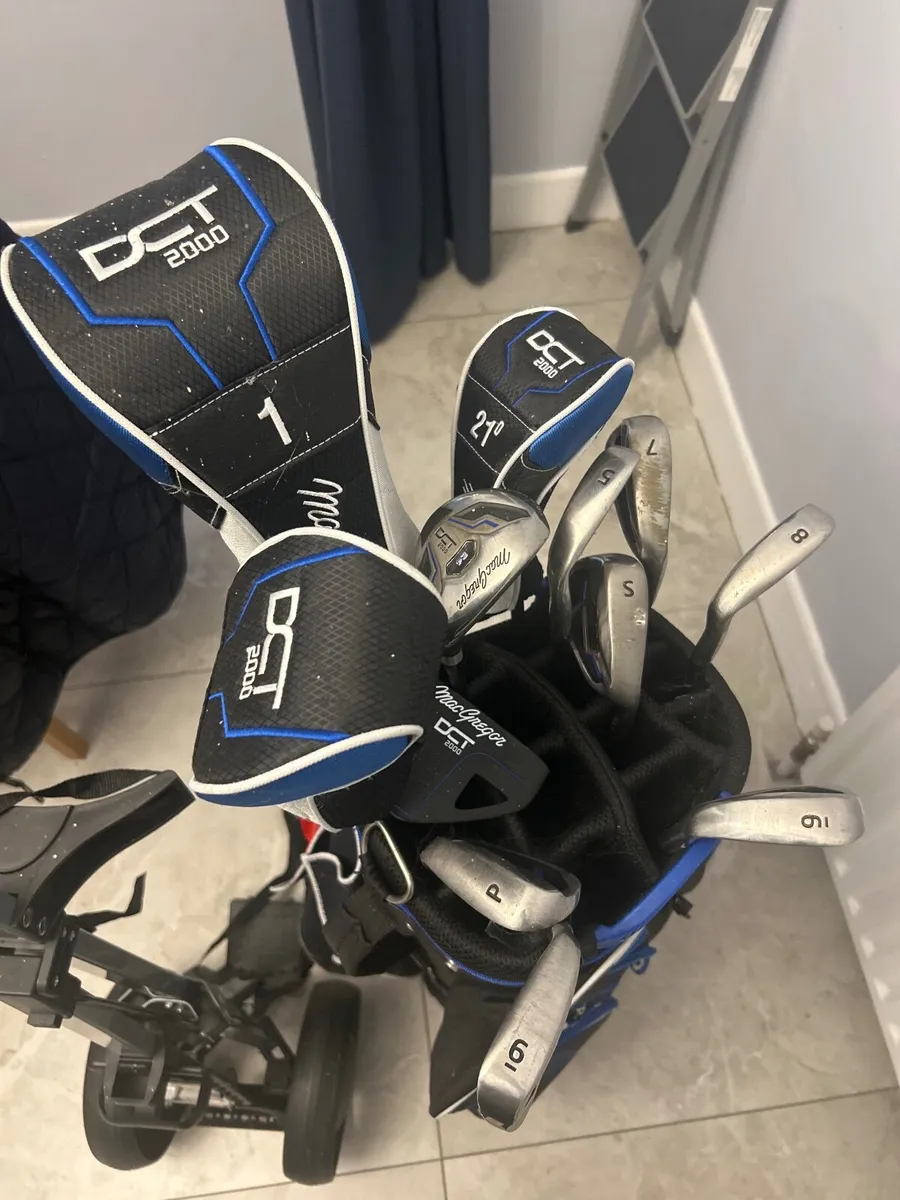 Golf Club Set & Trolley - Image 2