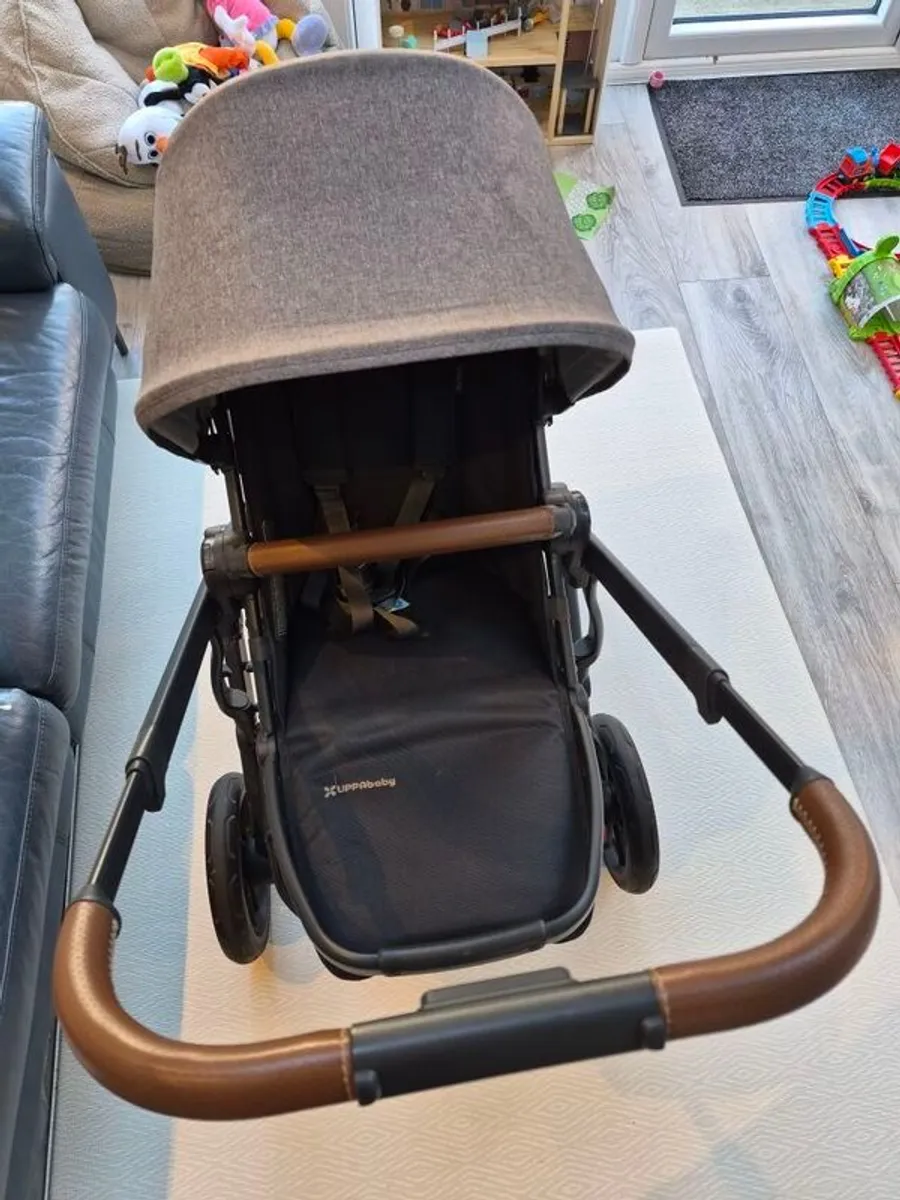 Uppa Baby Vista V2 - Image 2