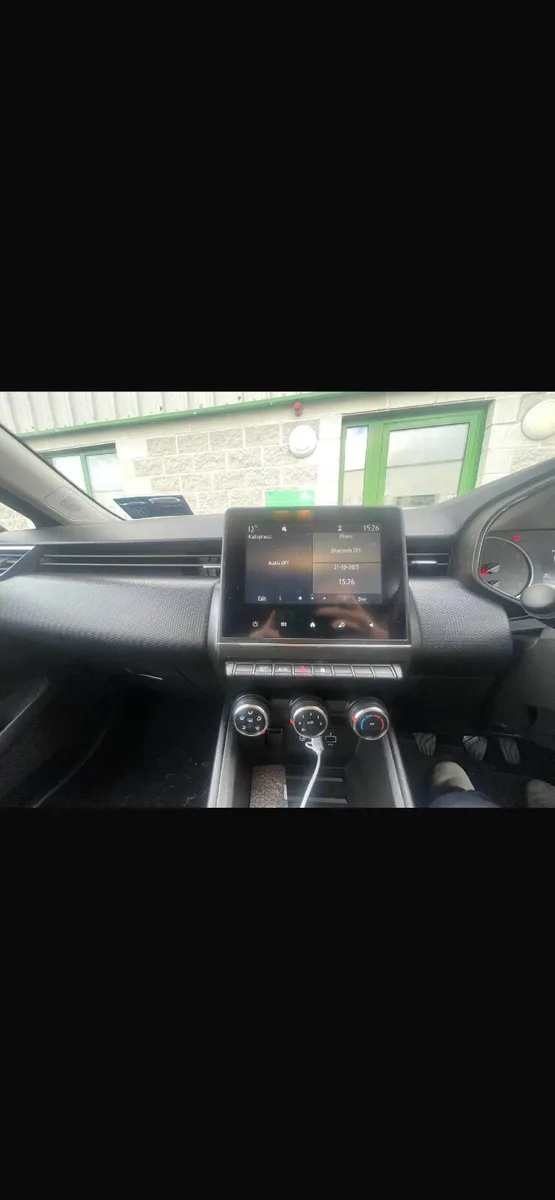 Renault Clio 2022 - Image 4