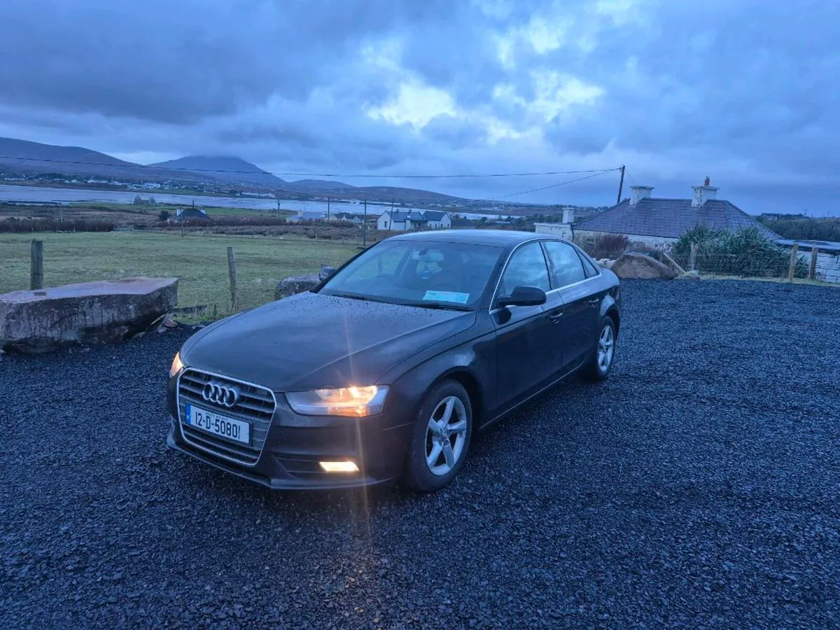 AUDI A4 TECHNIK 2.0TDI 136BHP - Image 2