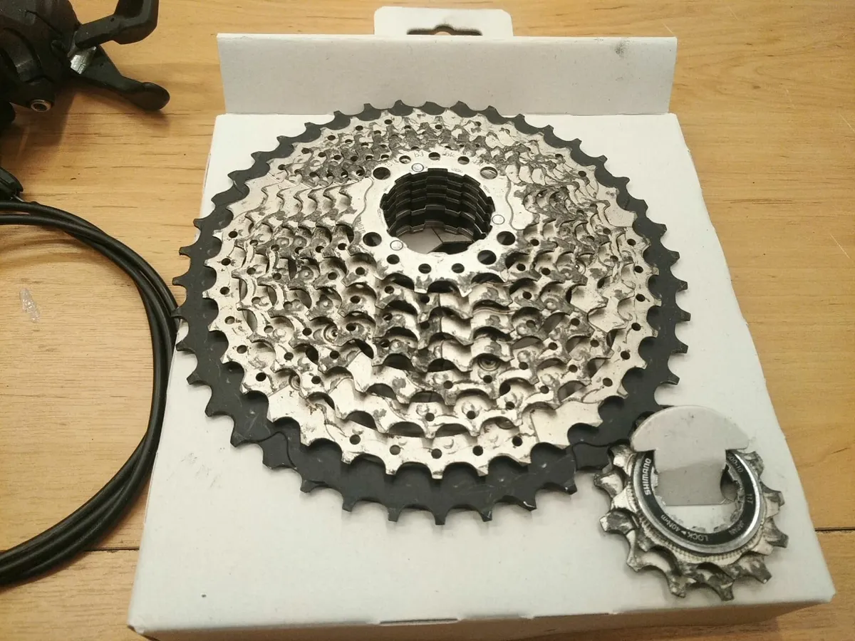 Deore 2 x 10 Groupset including Bottom Bracket - Image 4