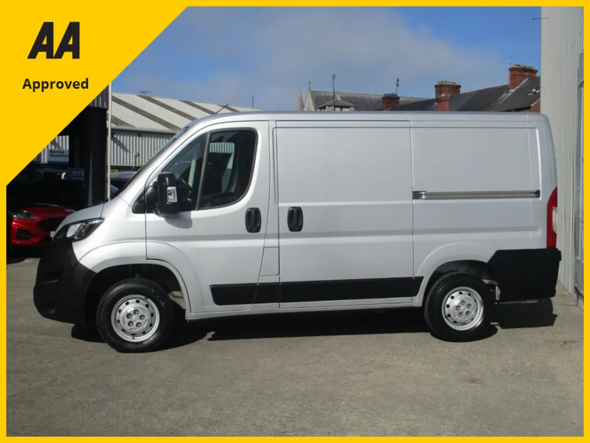 Peugeot Boxer 330 L1 H1 2.2 BLUE HDI 1 120 6.3 ONE - Image 4