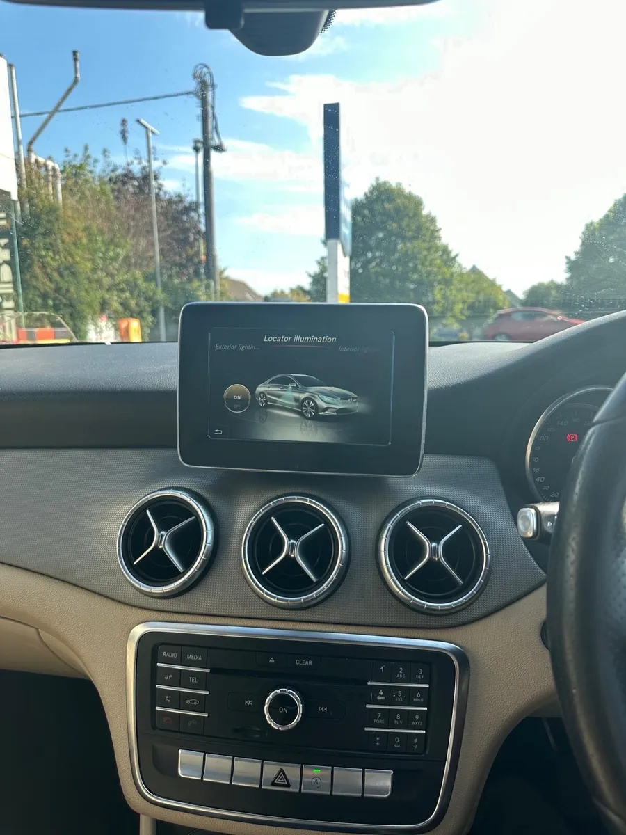 Mercedes Benz CLA 2017 - Image 4