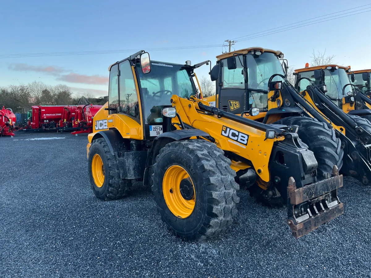 JCB TM 320s - Image 1