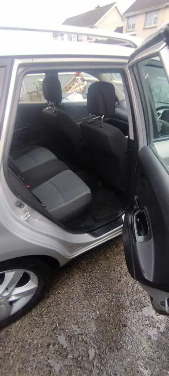 Kia Ceed 2011 - Image 4