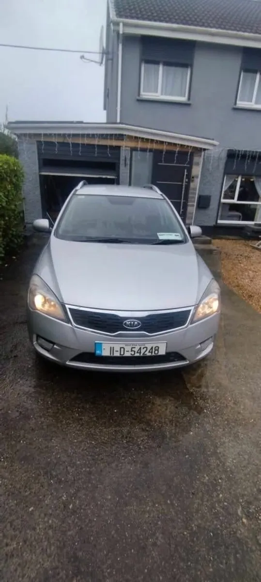 Kia Ceed 2011 - Image 1