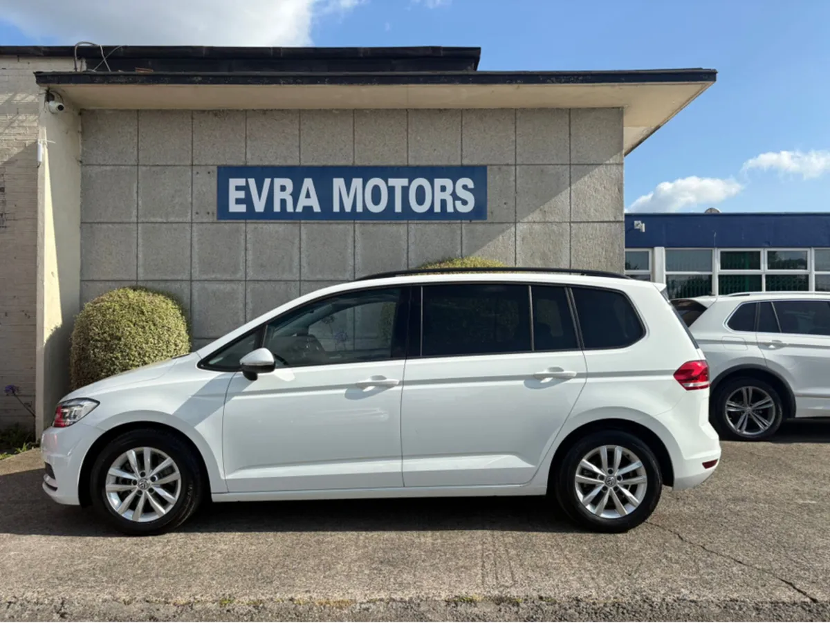 Volkswagen Touran CL 7 SEATER AUTOMATIC 1.4 PETROL - Image 4