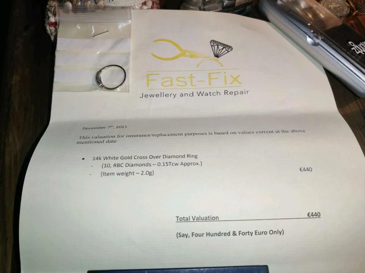 CROSSOVER DIAMOND, 14CT White Gold Ring & Cert ! - Image 2