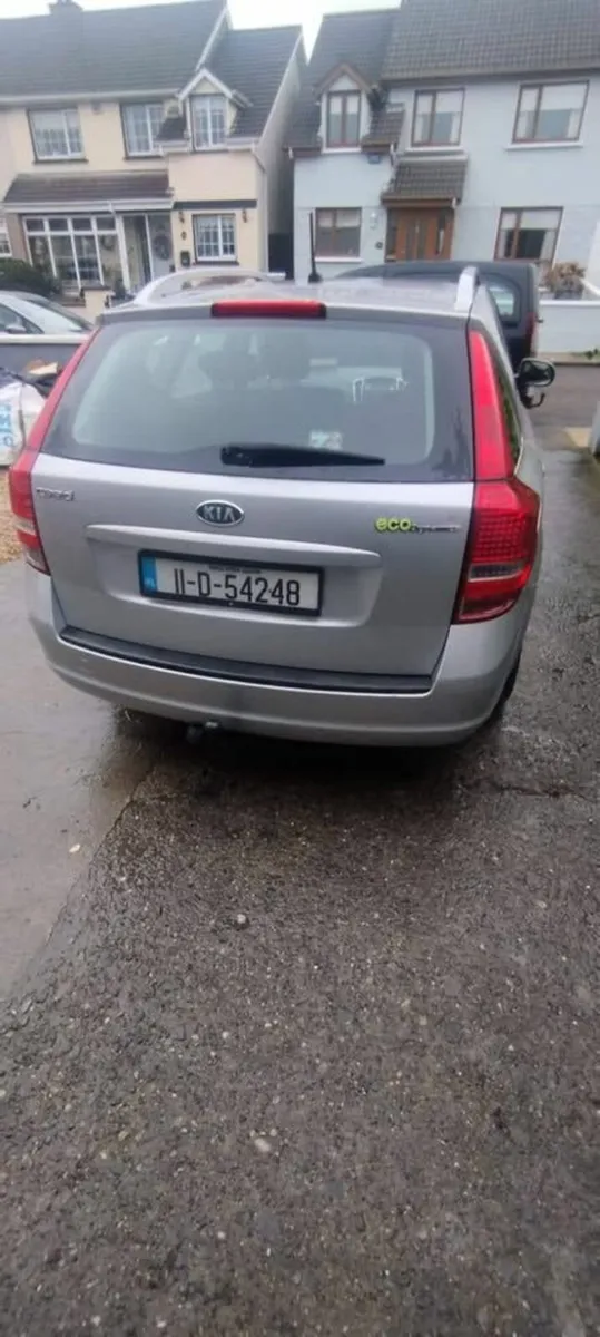 Kia Ceed 2011 - Image 2