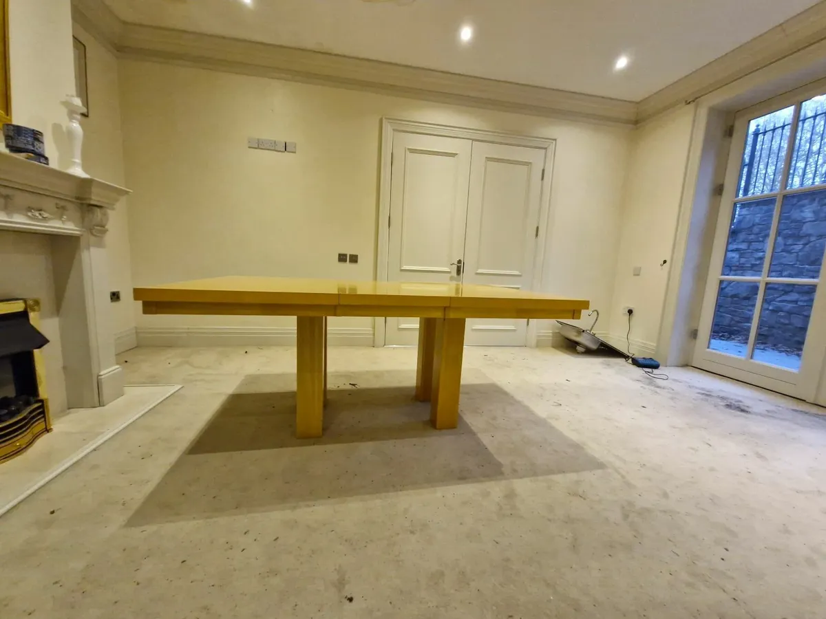 Kitchen table - Image 3