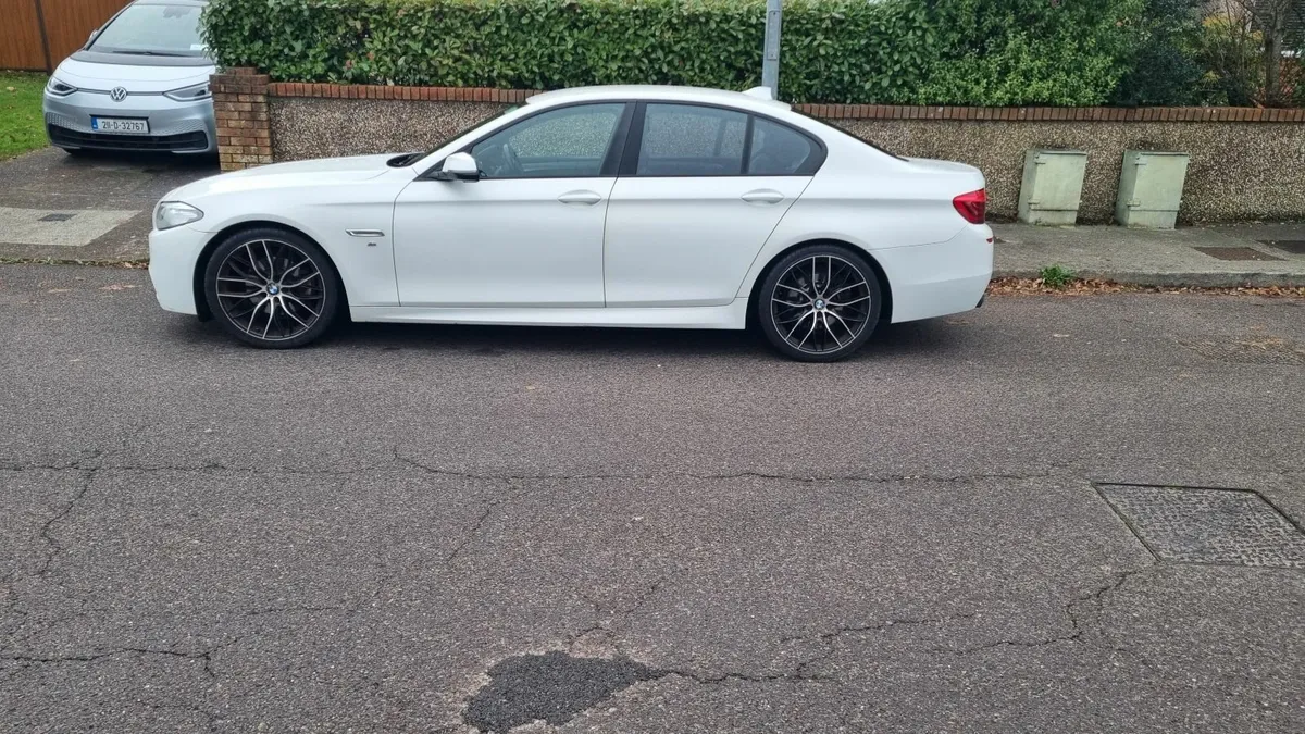 BMW 5-Series 2014 - Image 1