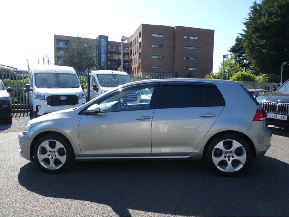 Volkswagen Golf TSI Bluemotion Automatic - Image 2
