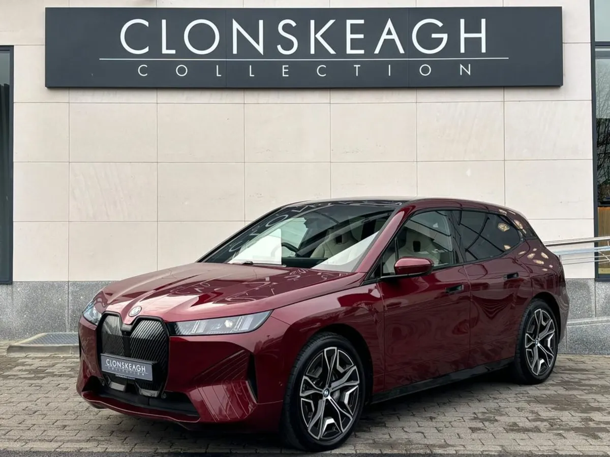 BMW iX XDRIVE45 NEW MODEL, STUNNING COMBINATION - Image 3