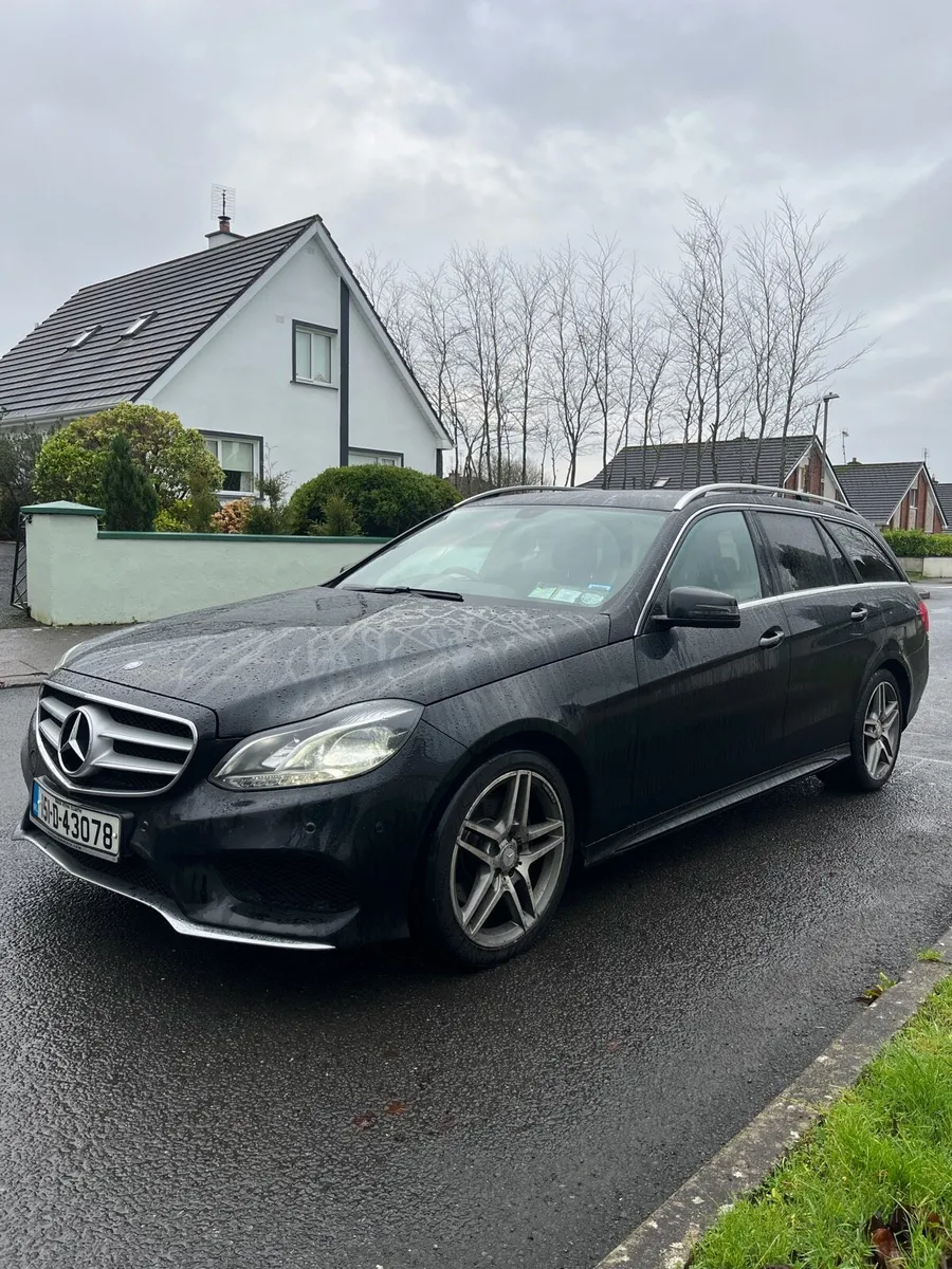 Mercedes Benz E300 AMG - Image 3