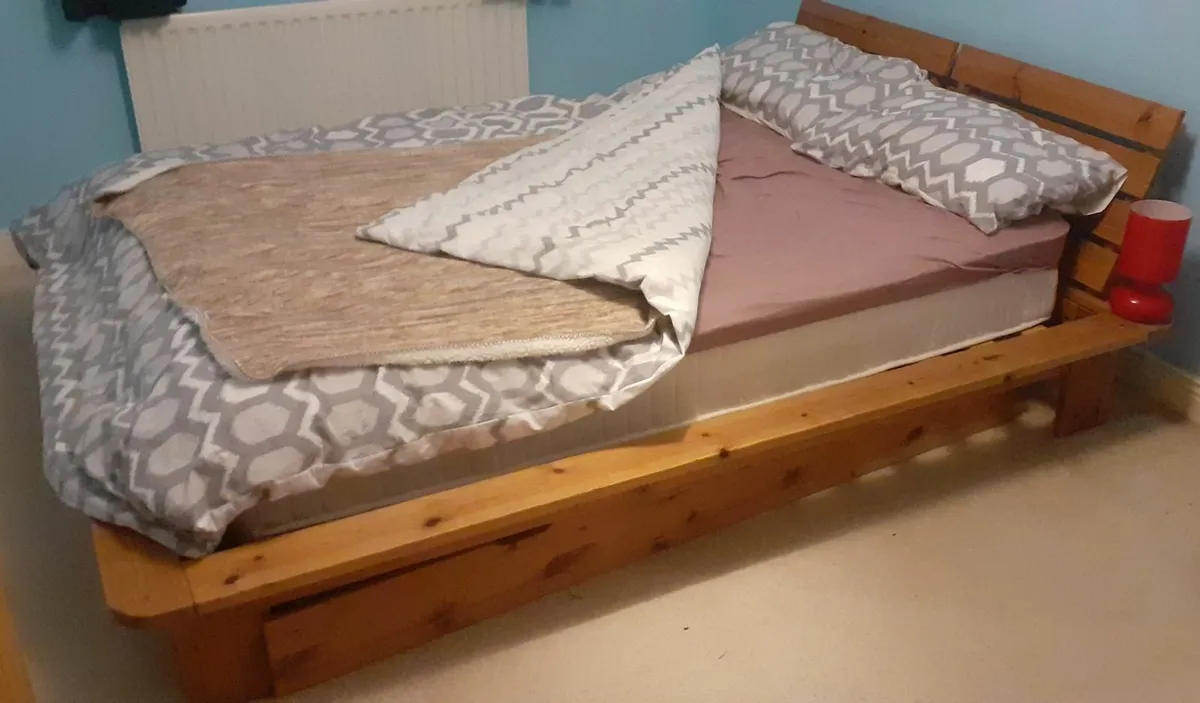Double bed with firm mattress & storage