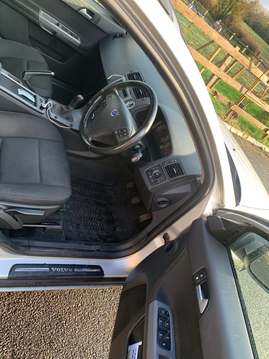 Volvo V50 2011 - Image 3
