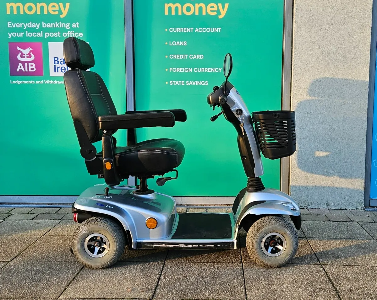 Mobility Scooter Invacare Leo - Image 1