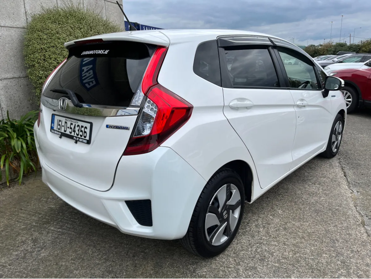 Honda Fit AUTOMATIC HYBRID 1.5 L PETROL - Image 4