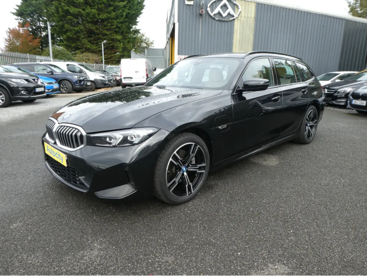 BMW 3-Series M SPORT AUTO - Image 3